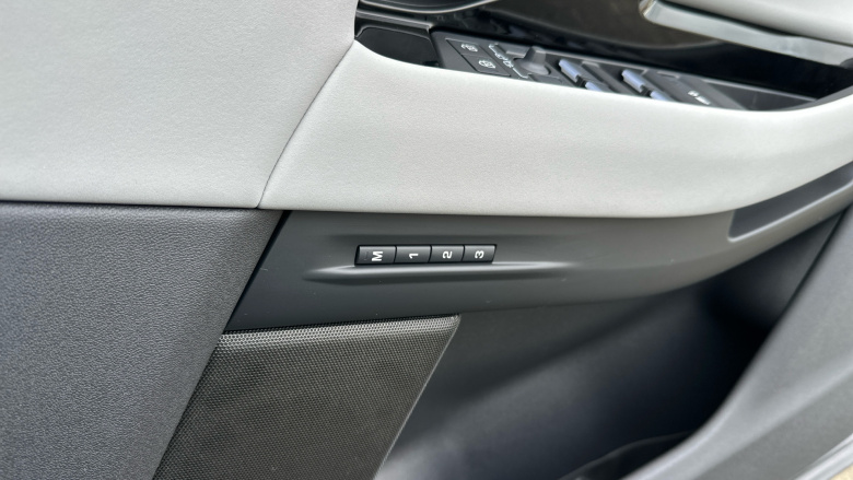 Land Rover Range Rover Evoque 2.0 D200 Dynamic SE 5dr Auto Diesel Hatchback